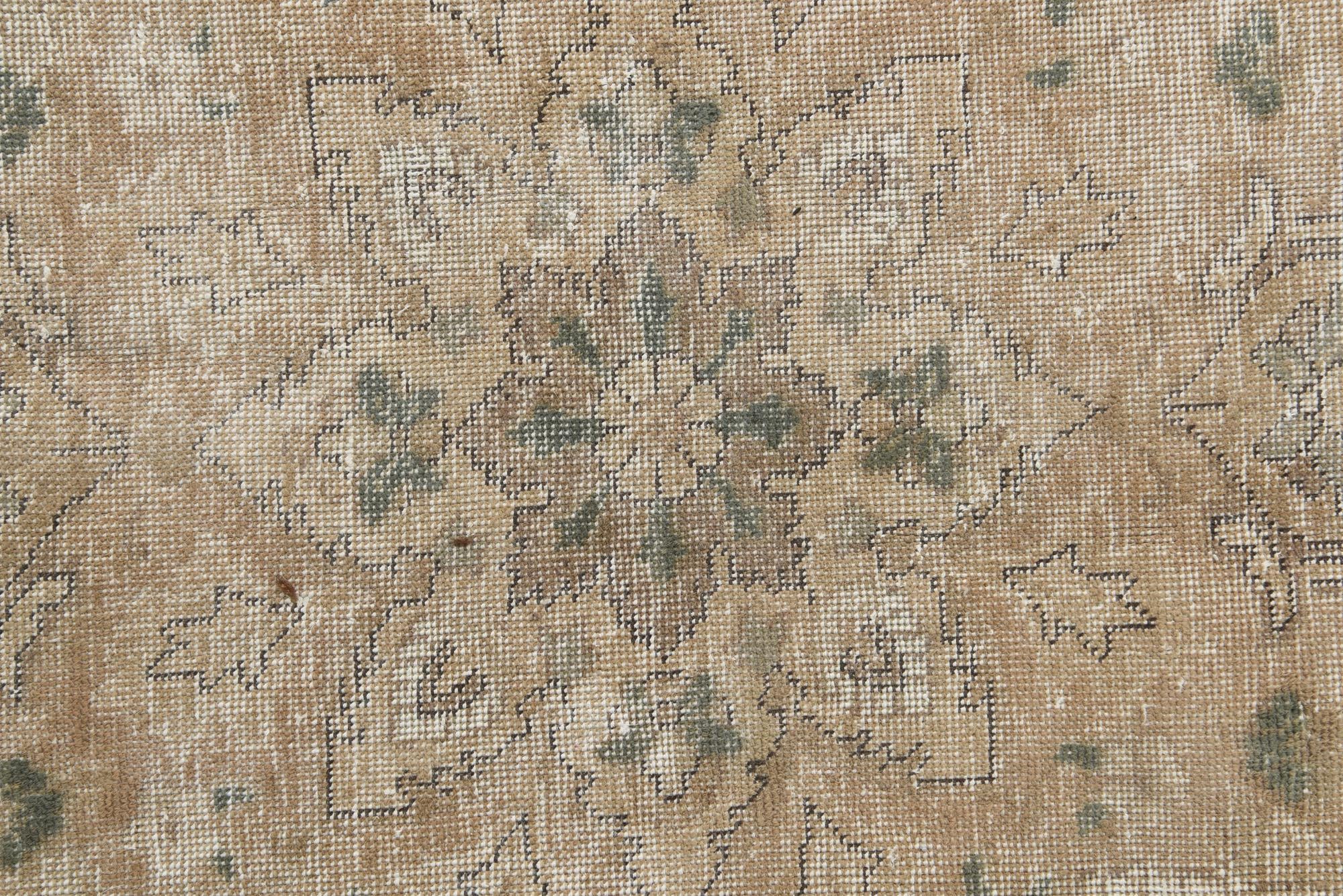 9' x 9' 10 Hand Knotted Ultra Vintage Persian Wool Square Rug