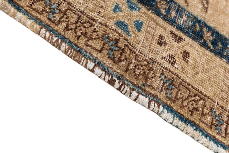 Detail image of 5' 2 x 6' 7 Hand Knotted Ultra Vintage Persian Wool Square Rug
