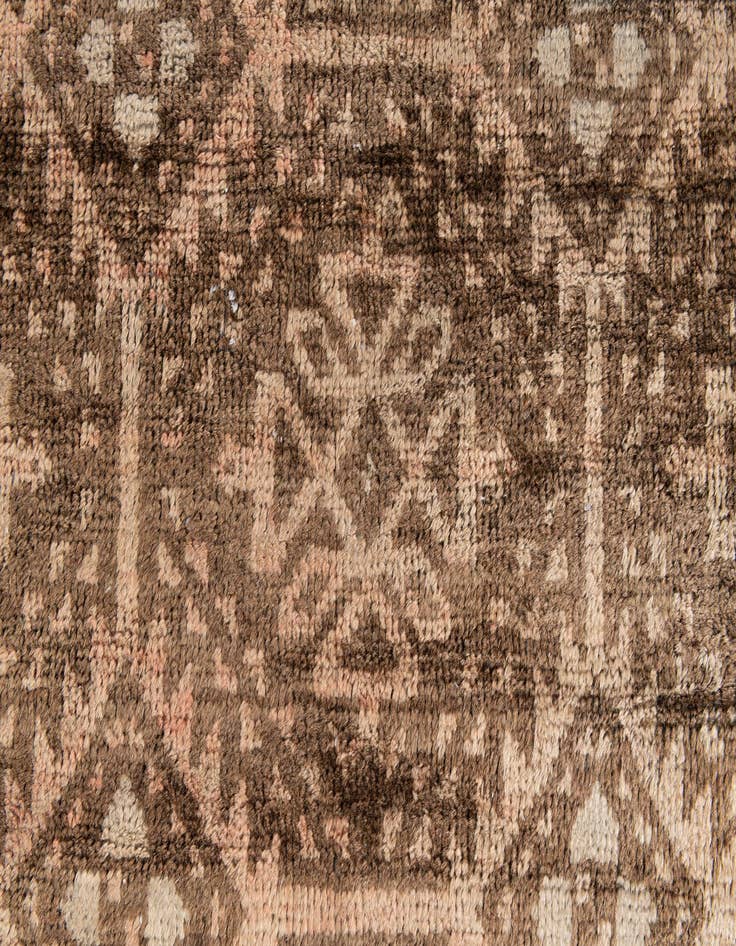 Detail image of 3' 6 x 3' 10  Hand Knotted Ultra Vintage Persian Wool Square Rug