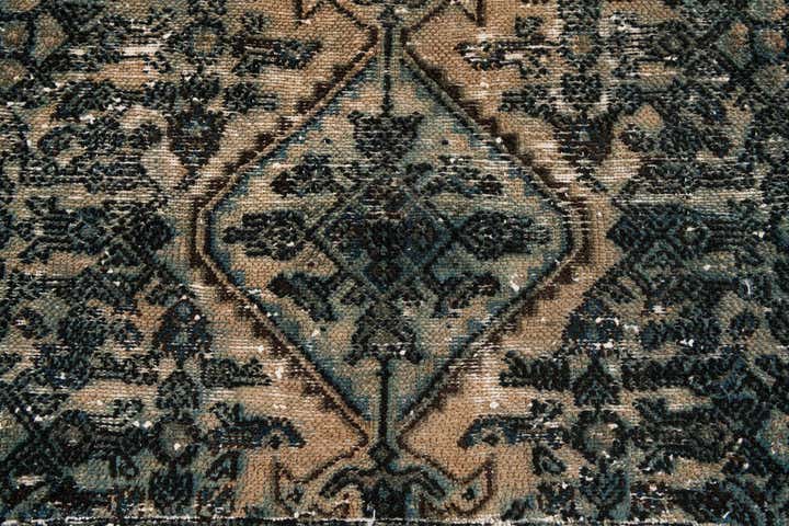 6' 10 x 6' 10 Hand Knotted Ultra Vintage Persian Wool Square Rug