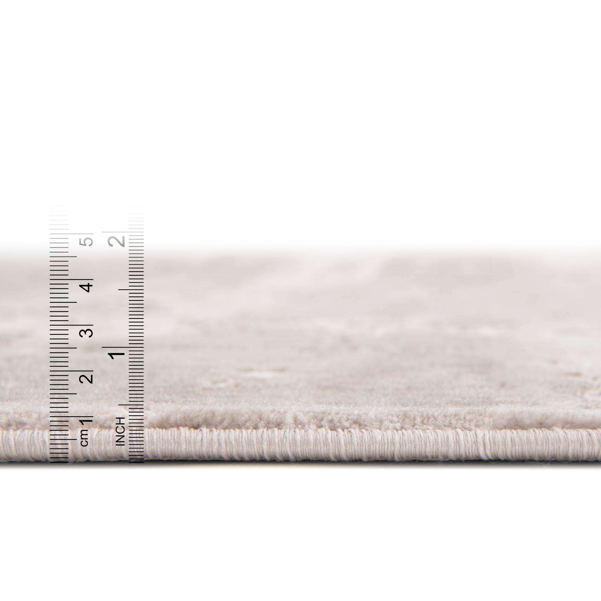 7' 10 x 7' 10 Uptown Lexington Avenue Square Rug