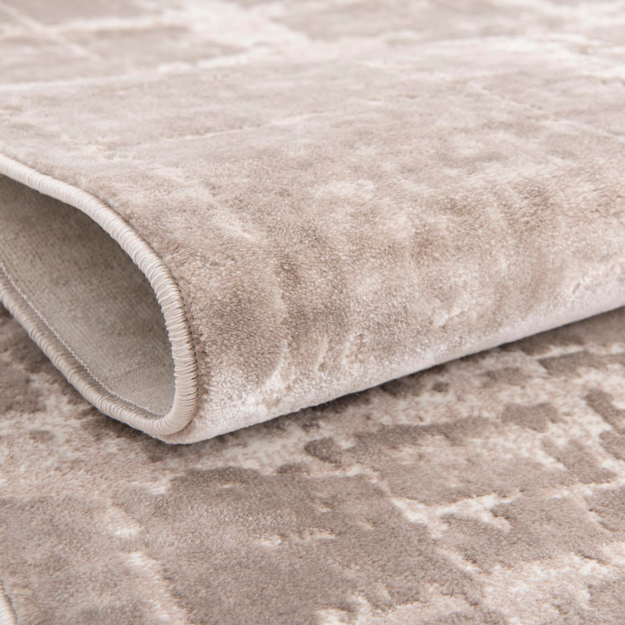7' 10 x 7' 10 Uptown Lexington Avenue Square Rug