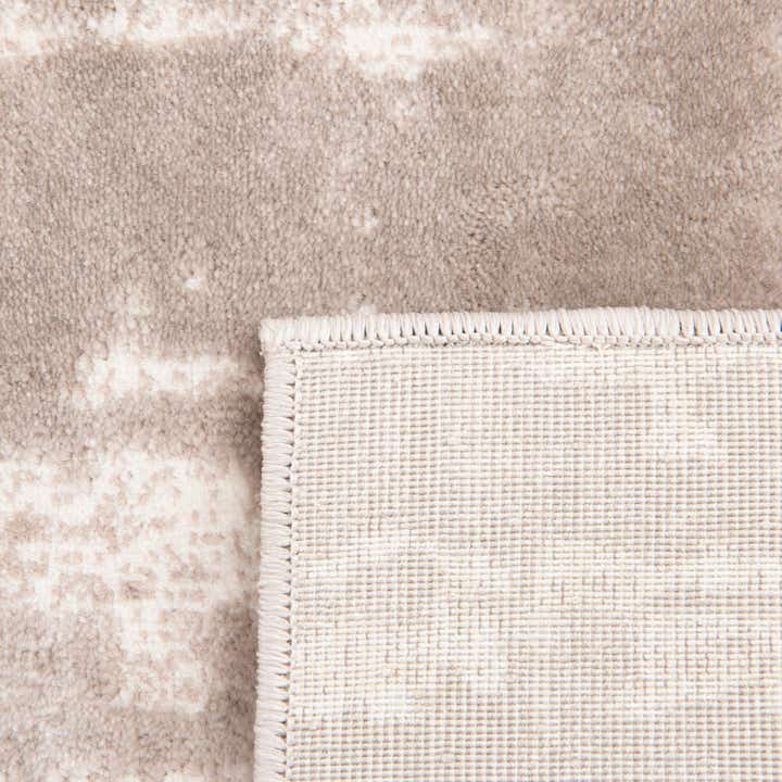 7' 10 x 7' 10 Uptown Lexington Avenue Square Rug
