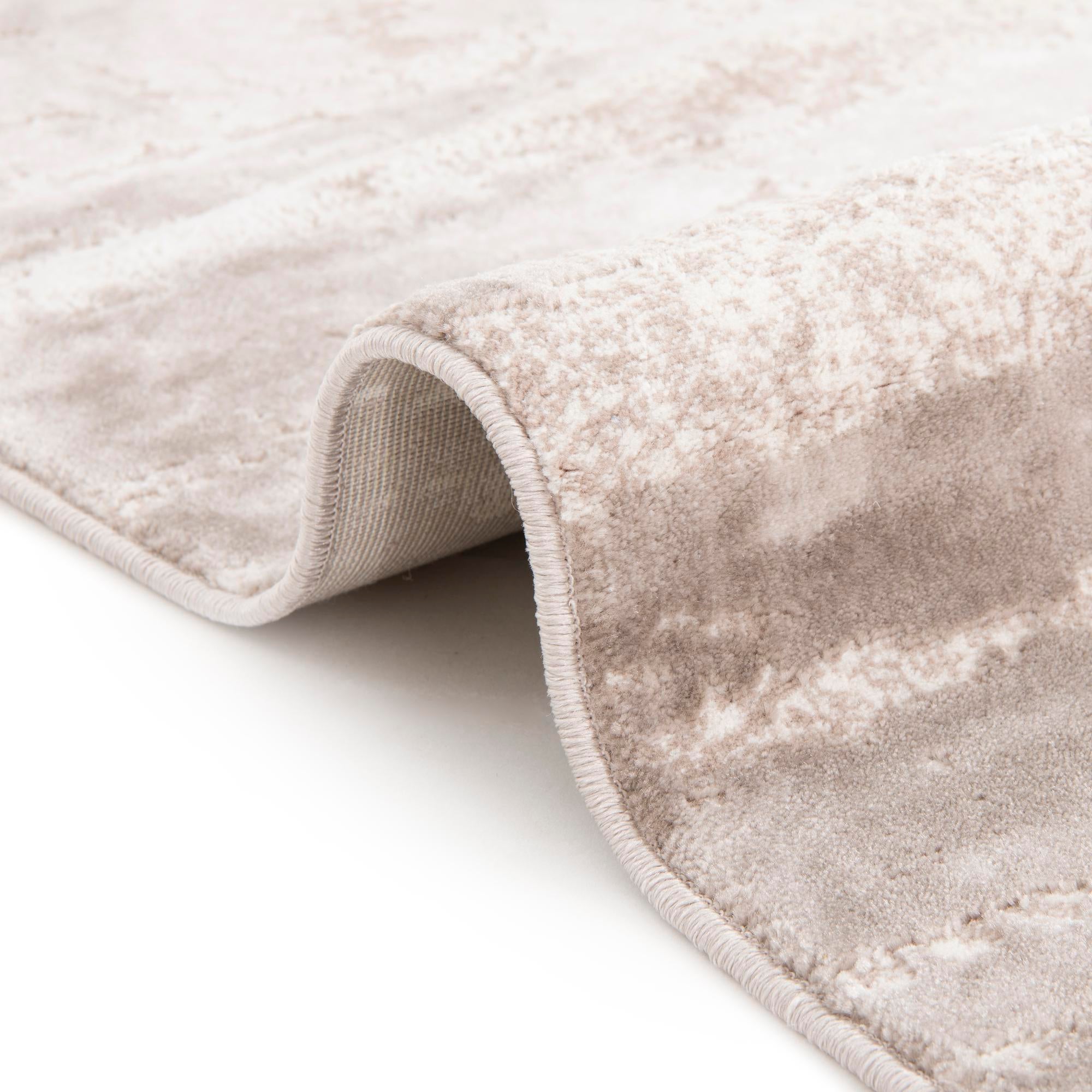 7' 10 x 7' 10 Uptown Lexington Avenue Square Rug