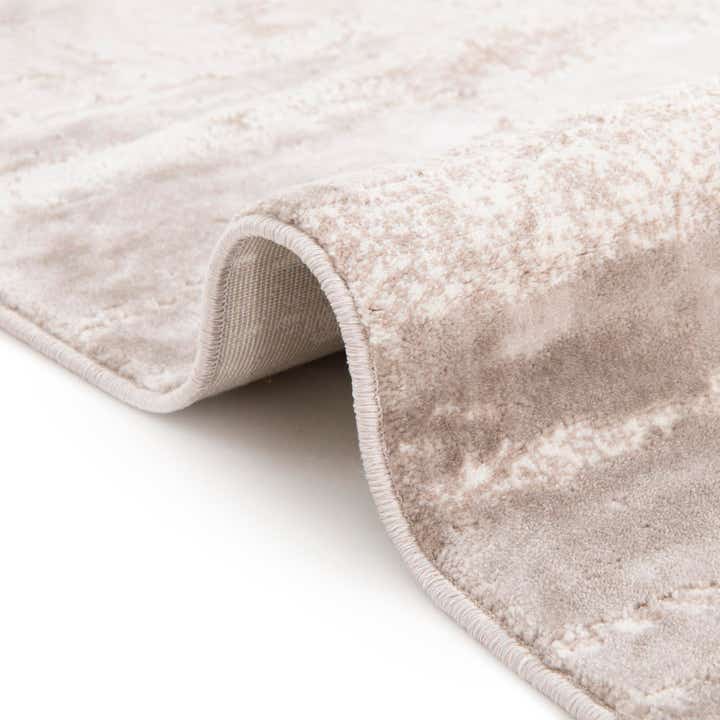 7' 10 x 7' 10 Uptown Lexington Avenue Square Rug