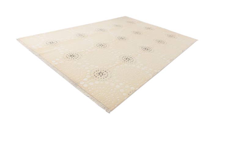 Detail image of 8' 2 x 11' 6 Hand Knotted Darya Wool Rug