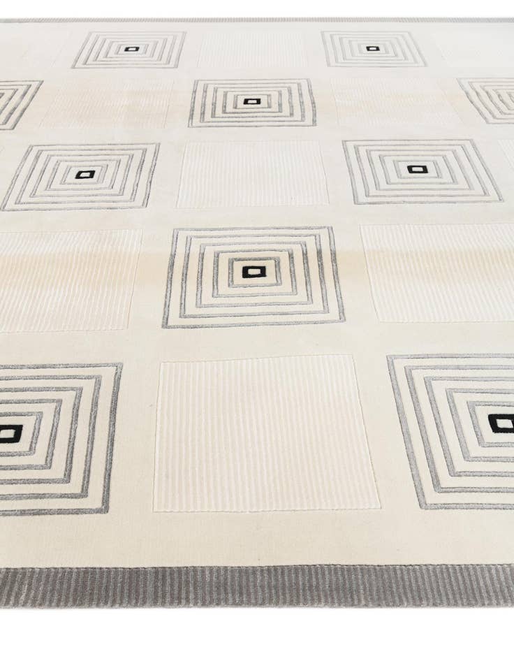 Detail image of 6' 7 x 9' 8  Hand Knotted Darya Wool Rug