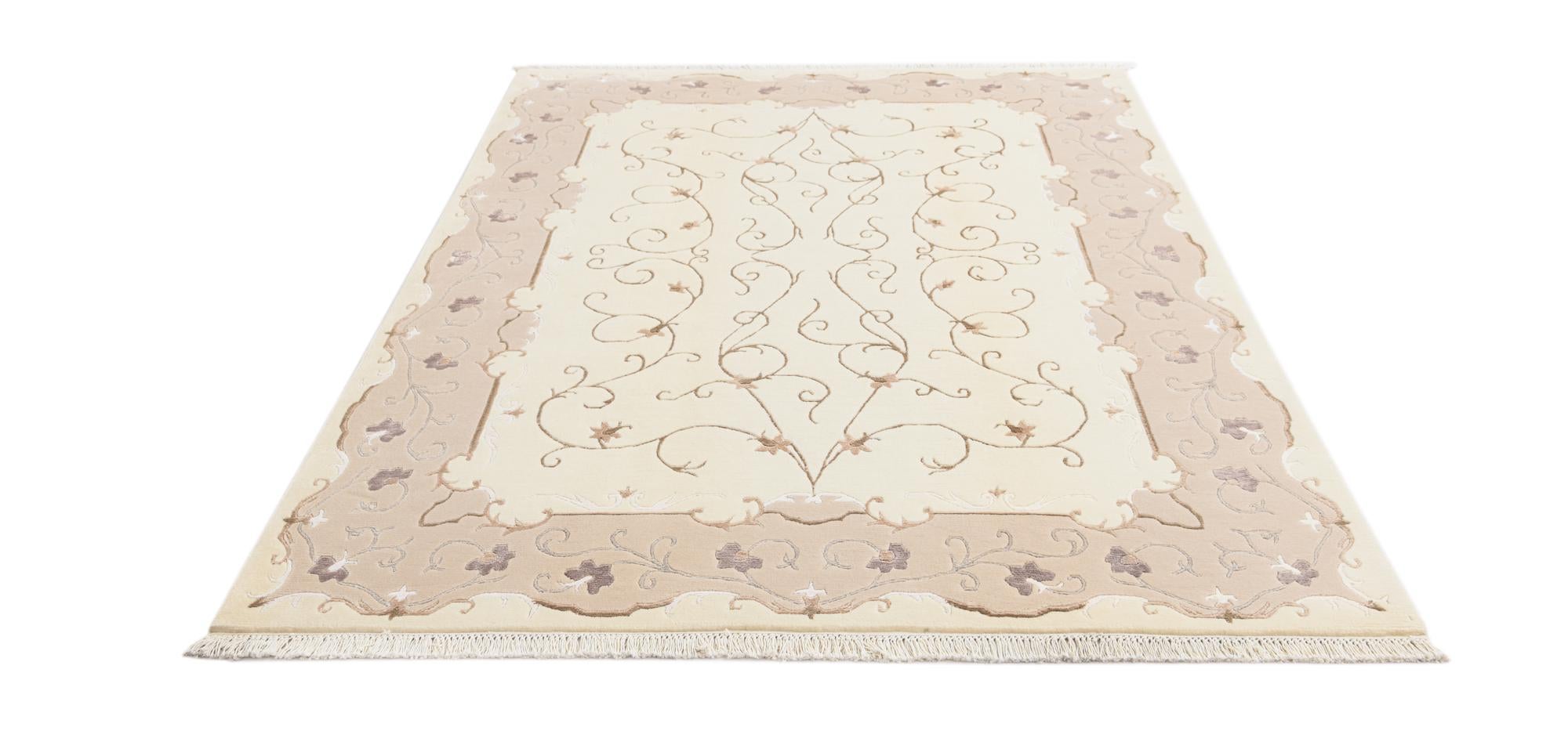 5' 7 x 7' 10 Hand Knotted Darya Wool Rug