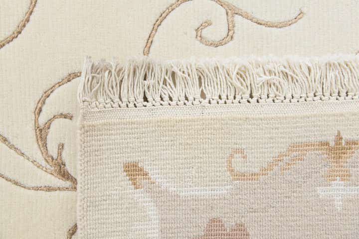 5' 7 x 7' 10 Hand Knotted Darya Wool Rug