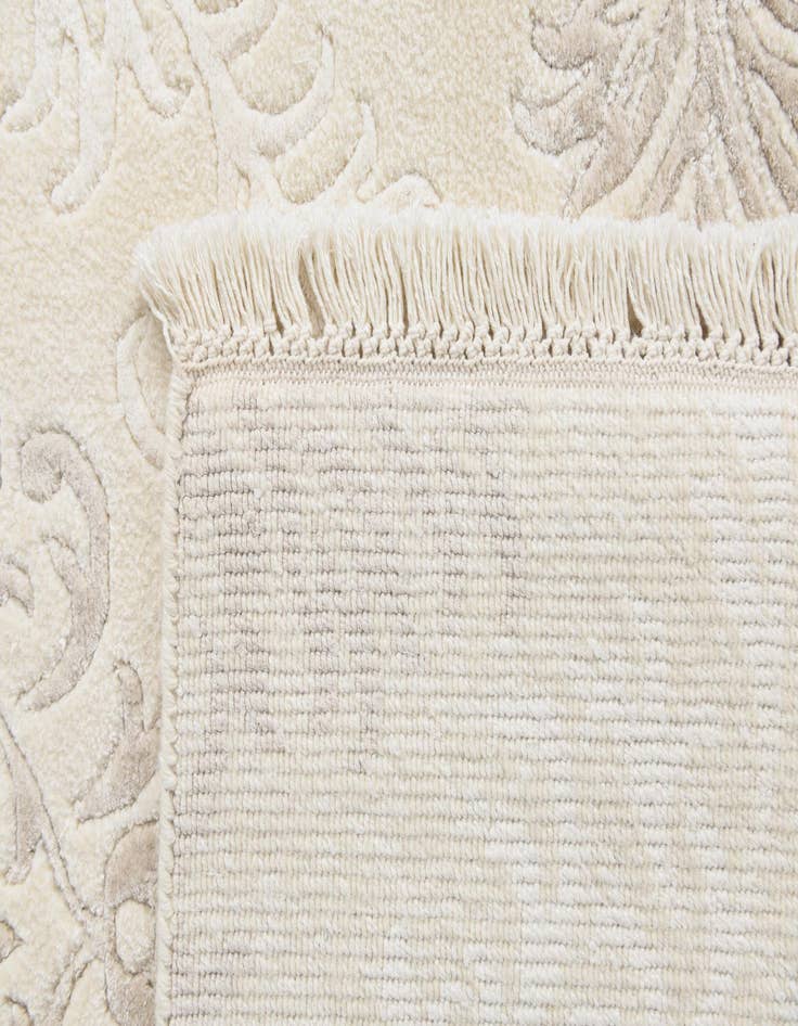 Detail image of 5' 7 x 8' 1  Hand Knotted Darya Wool Rug