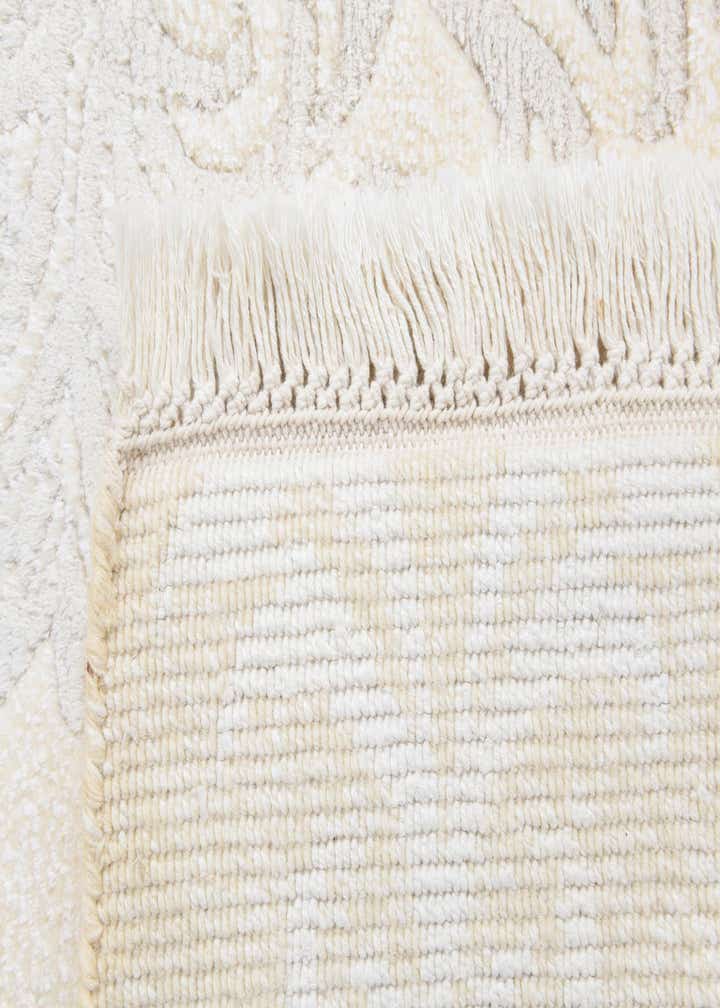 2' 7 x 4' 11 Hand Knotted Darya Wool Rug