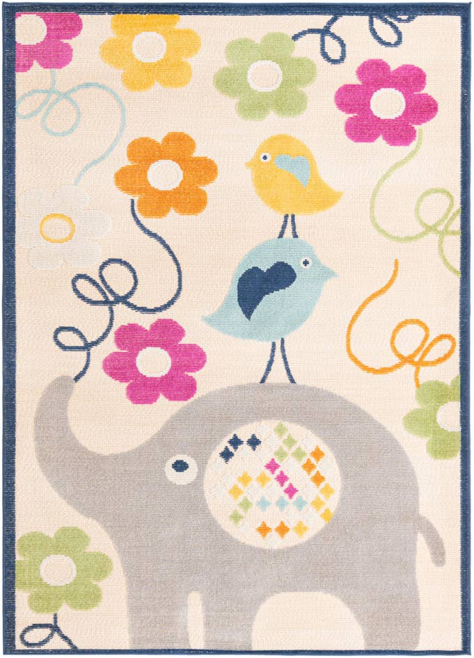 Detail image of 5' 3 x 7' 7 Easy-Clean Indoor / Outdoor Rug
