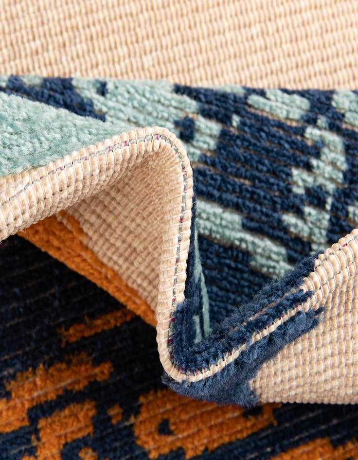 Detail image of 5' 3 x 7' 7  Washable  Indoor / Outdoor Rug