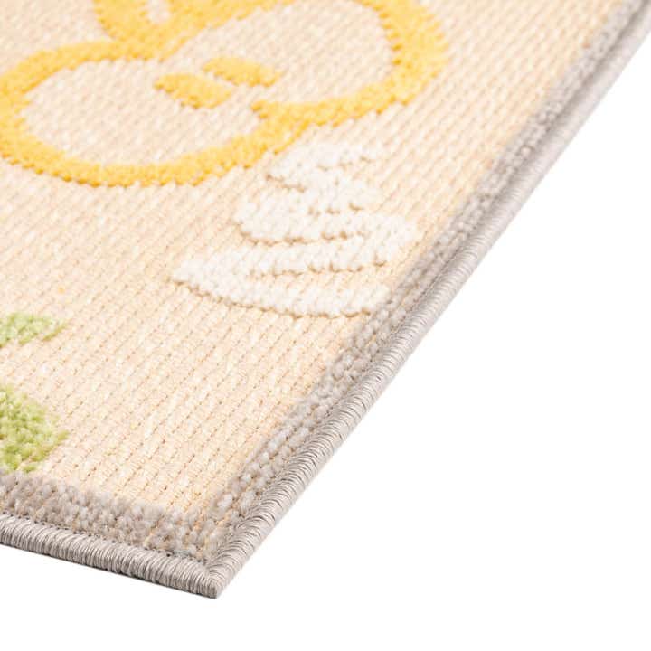 5' 3 x 7' 7 Easy-Clean Indoor / Outdoor Rug