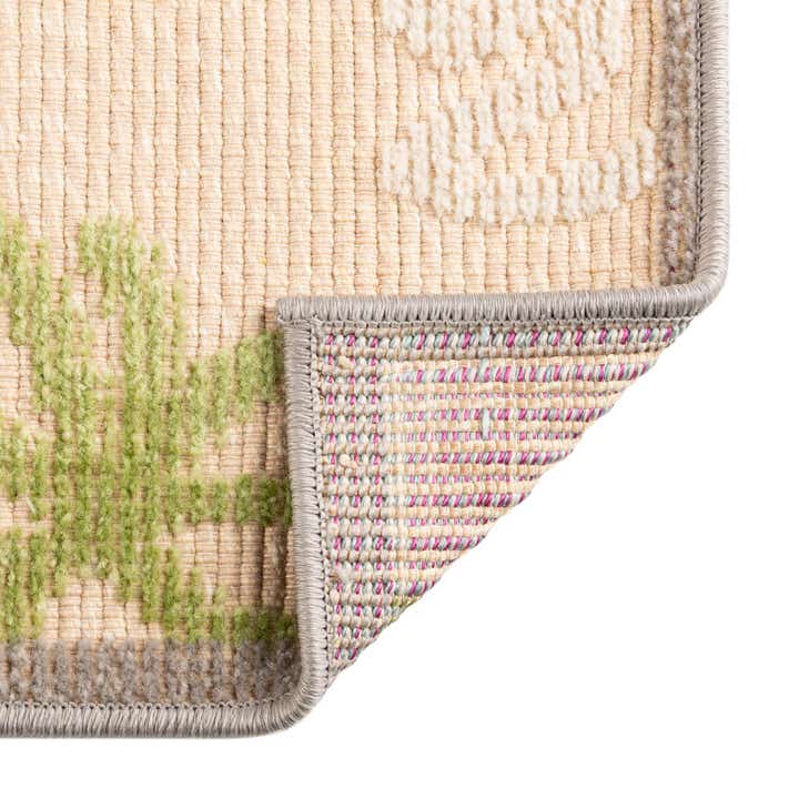 5' 3 x 7' 7 Easy-Clean Indoor / Outdoor Rug