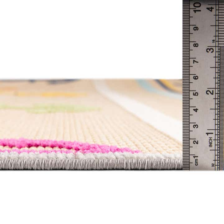 5' 3 x 7' 7 Easy-Clean Indoor / Outdoor Rug