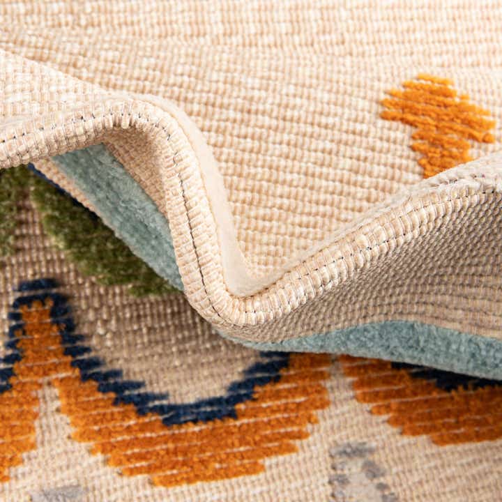 5' 3 x 7' 7 Easy-Clean Indoor / Outdoor Rug