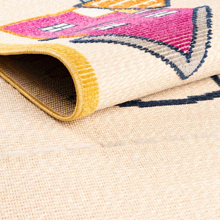 Detail image of 5' 3 x 7' 7 Easy-Clean Indoor / Outdoor Rug