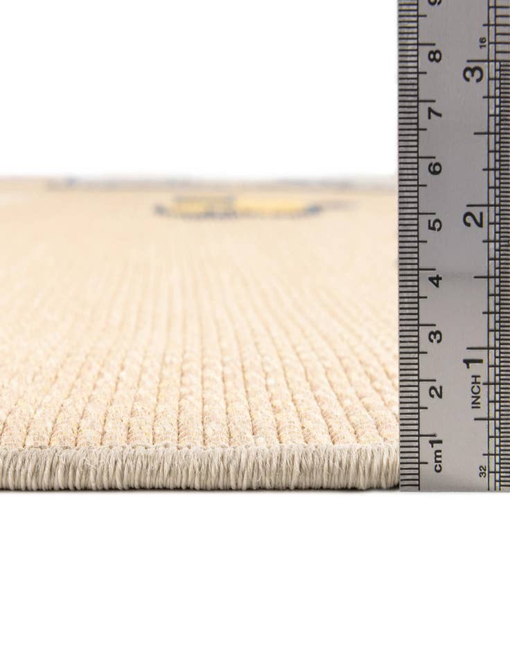 Detail image of 5' 3 x 7' 7 Easy-Clean Indoor / Outdoor Rug