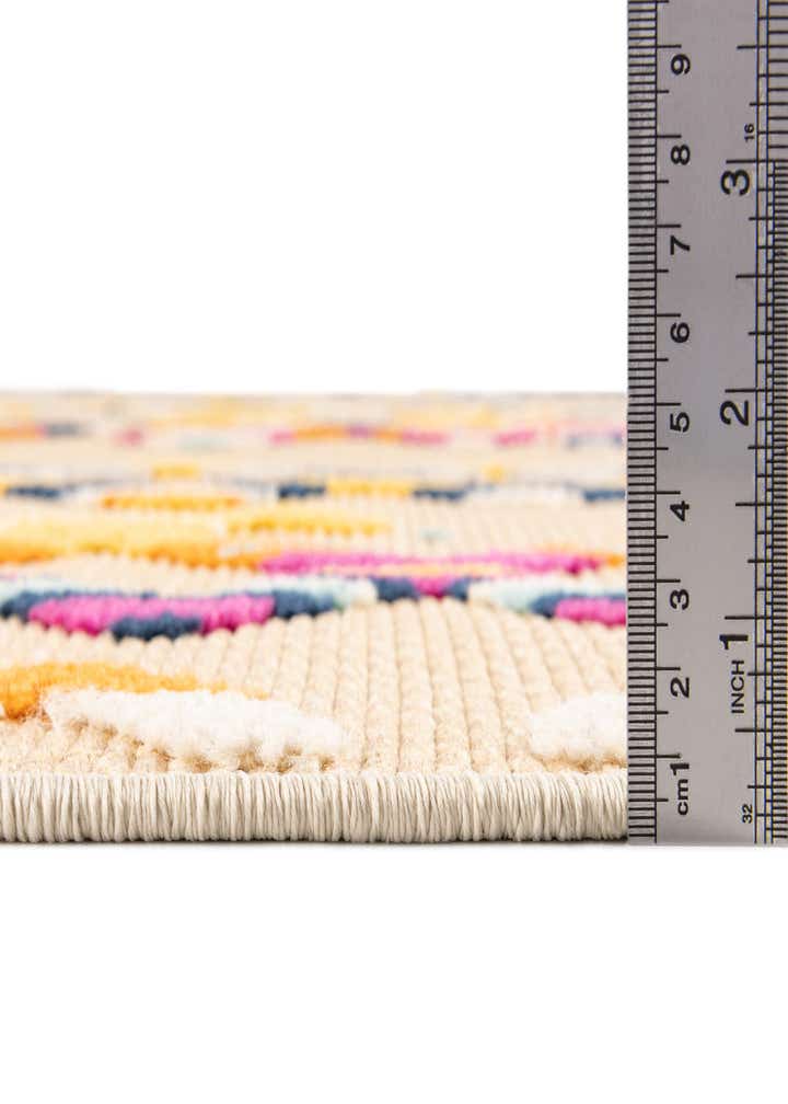 5' 3 x 7' 7 Easy-Clean Indoor / Outdoor Rug