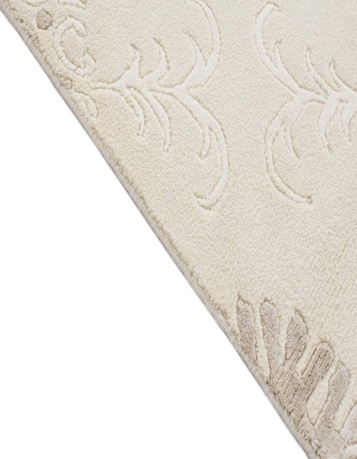 Detail image of 2' 7 x 9' 7 Hand Knotted Darya Wool Runner Rug