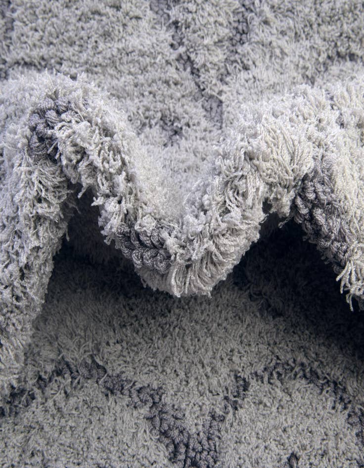 Detail image of 5' x 8' Floral Shag Rug