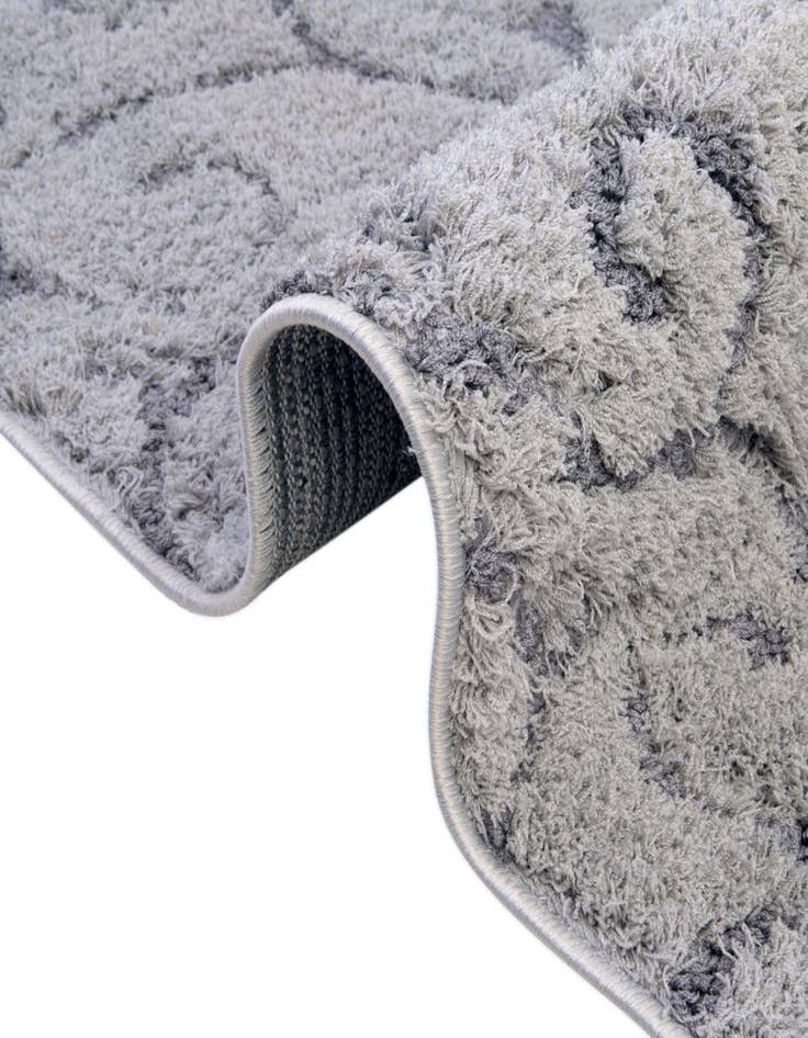 Detail image of 5' x 8' Floral Shag Rug