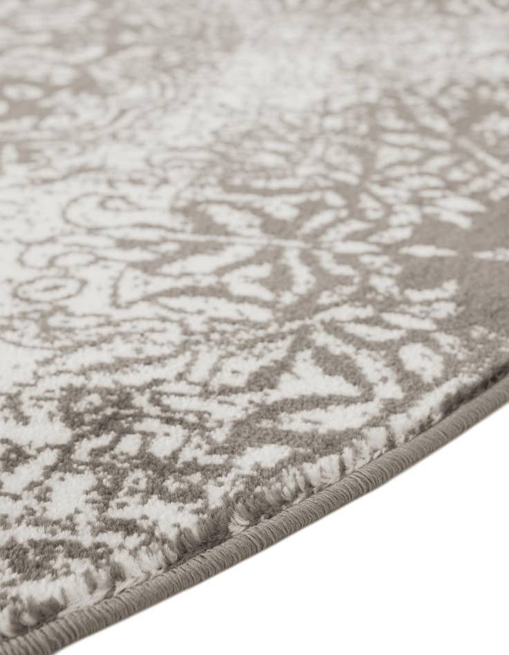 Detail image of 3' 1 x 6' 1 Monaco Hearth Rug