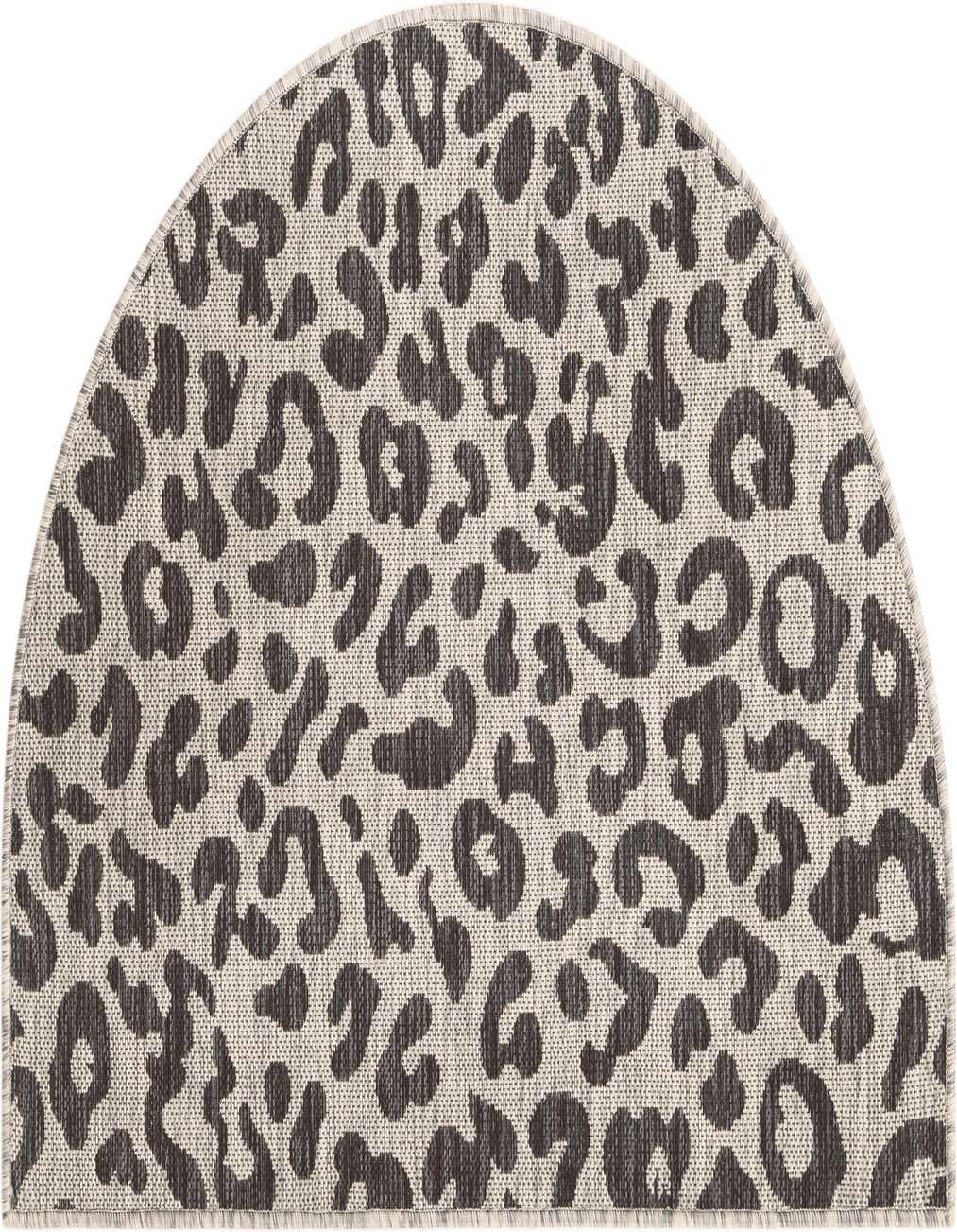 2' 2 x 3' 7 Easy-Clean Safari Indoor / Outdoor Hearth Rug
