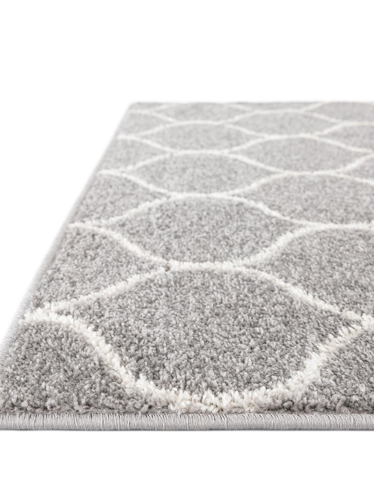 5' 3 x 5' 3 Lattice Frieze Octagon Rug