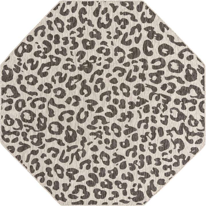 7' 10 x 7' 10 Easy-Clean Safari Indoor / Outdoor Octagon Rug