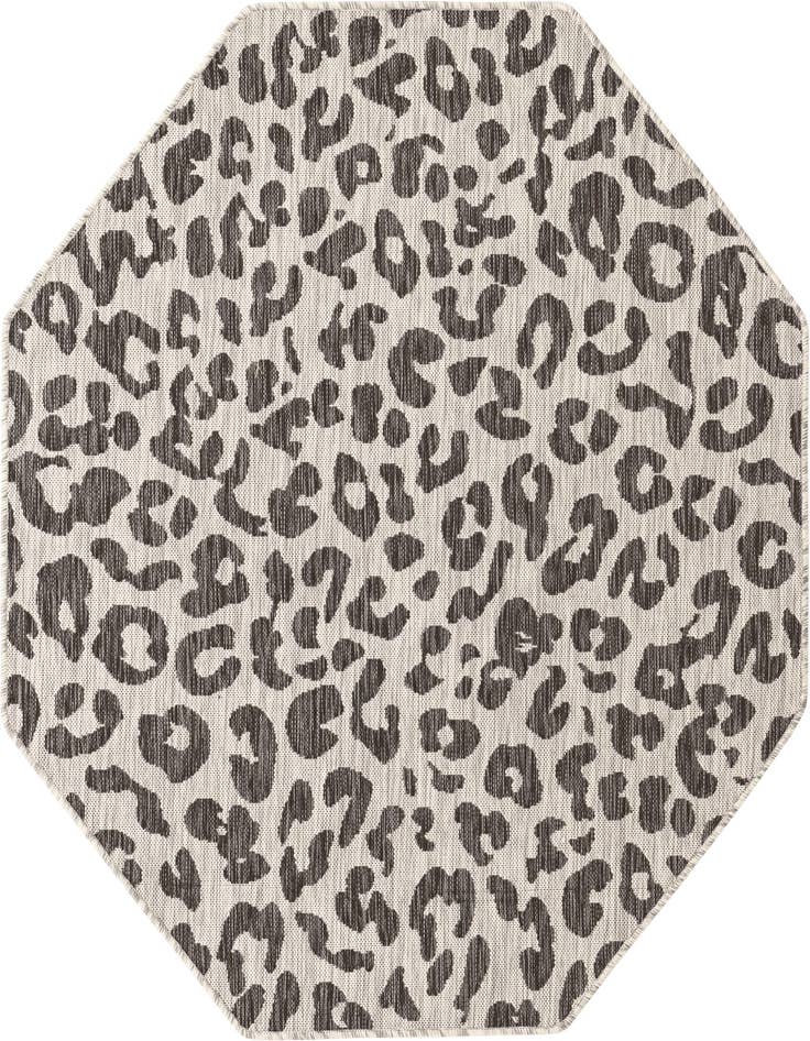 Detail image of 5' 3 x 5' 3 Easy-Clean Safari Indoor / Outdoor Octagon Rug