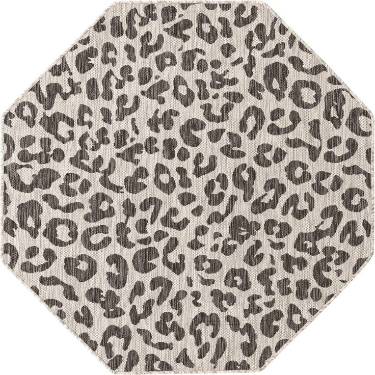Detail image of 5' 3 x 5' 3 Easy-Clean Safari Indoor / Outdoor Octagon Rug