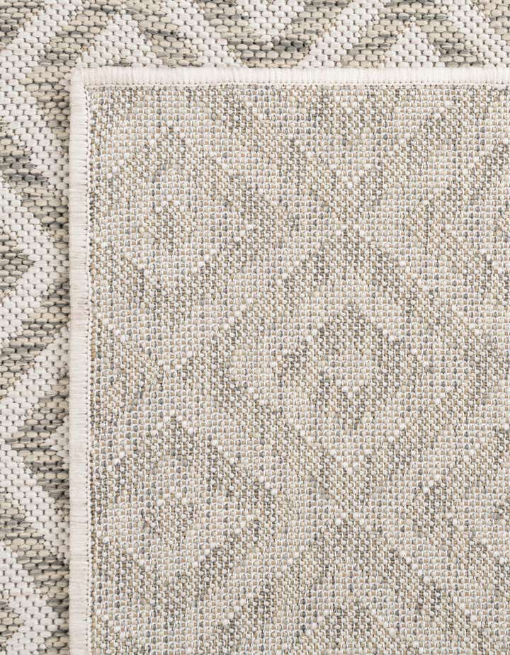 7' 10 x 10' Easy-Clean Jill Zarin Costa Rica Indoor / Outdoor Oval Rug