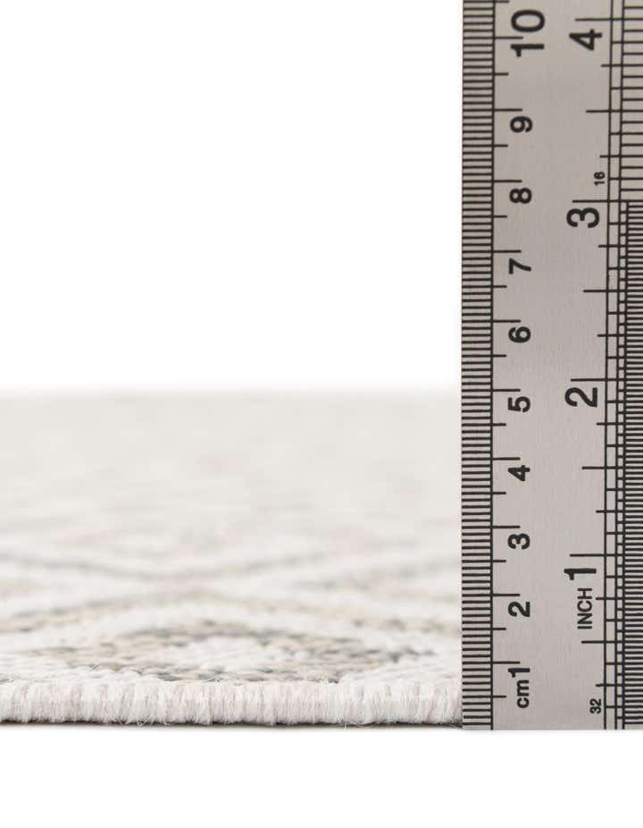 7' 10 x 10' Easy-Clean Jill Zarin Costa Rica Indoor / Outdoor Oval Rug