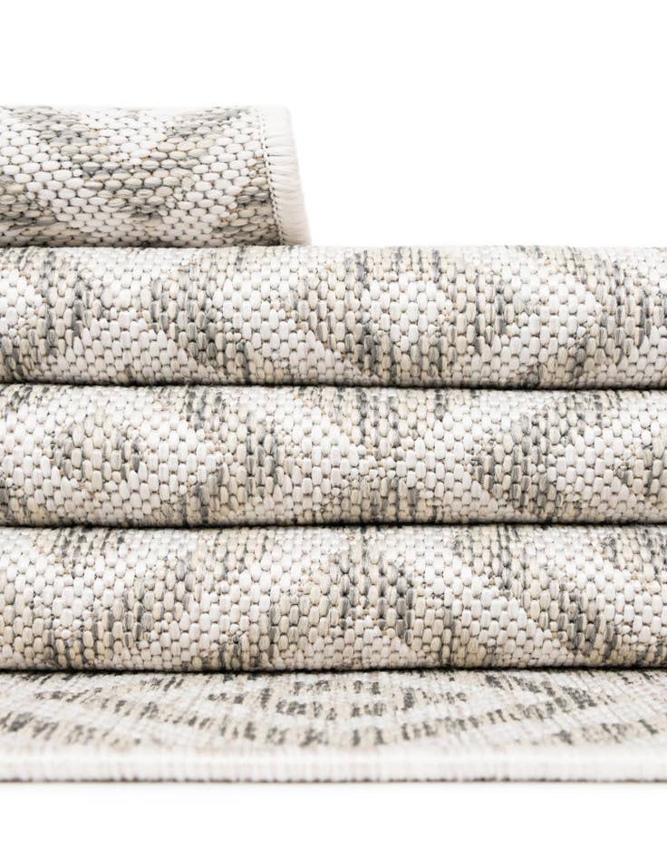 Detail image of 5' 3 x 8' Easy-Clean Jill Zarin Costa Rica Indoor / Outdoor Oval Rug