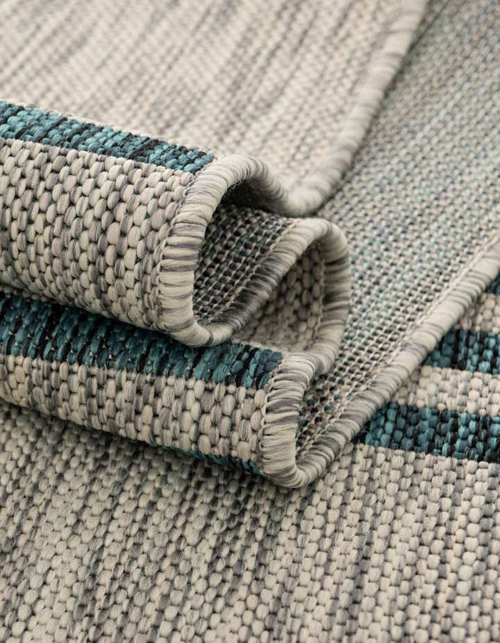 5' 3 x 8' Easy-Clean Jill Zarin Anguilla Indoor / Outdoor Oval Rug