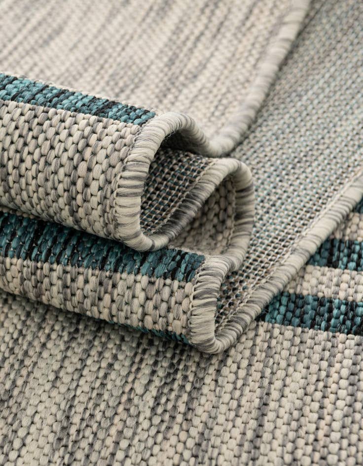 Detail image of 5' 3 x 8' Easy-Clean Jill Zarin Anguilla Indoor / Outdoor Oval Rug