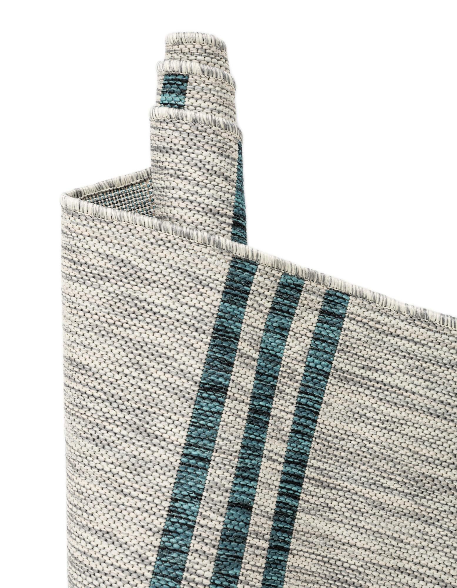 5' 3 x 8' Easy-Clean Jill Zarin Anguilla Indoor / Outdoor Oval Rug