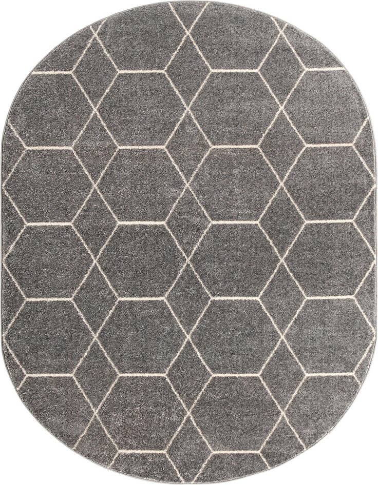 Detail image of 4' x 6' Lattice Frieze Oval Rug
