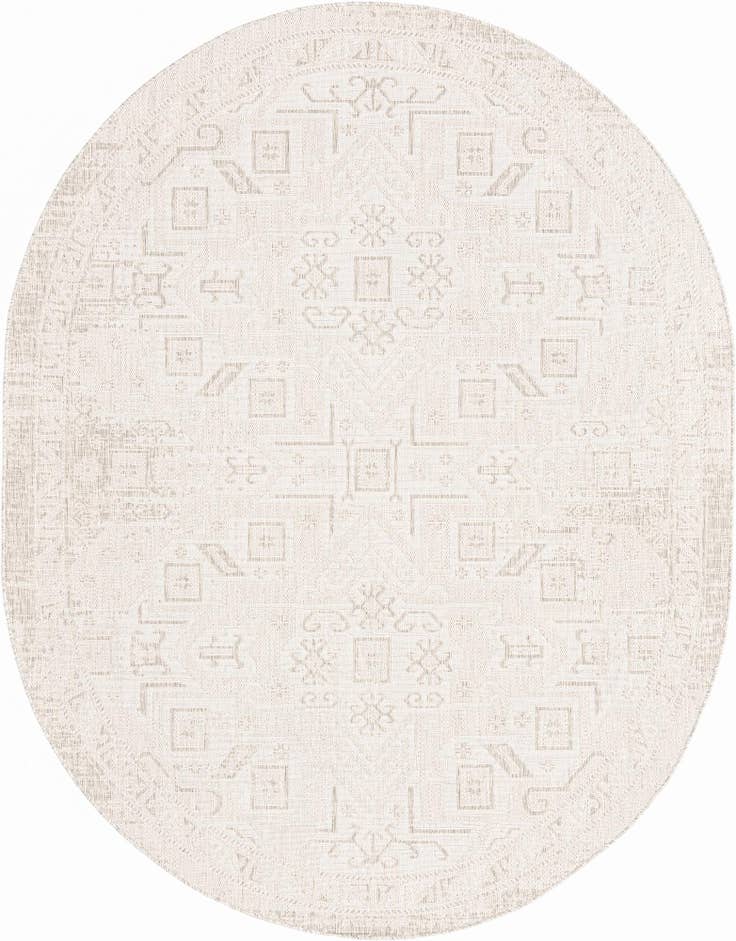Detail image of 7' 10 x 10' Easy-Clean Aztec Indoor / Outdoor Oval Rug
