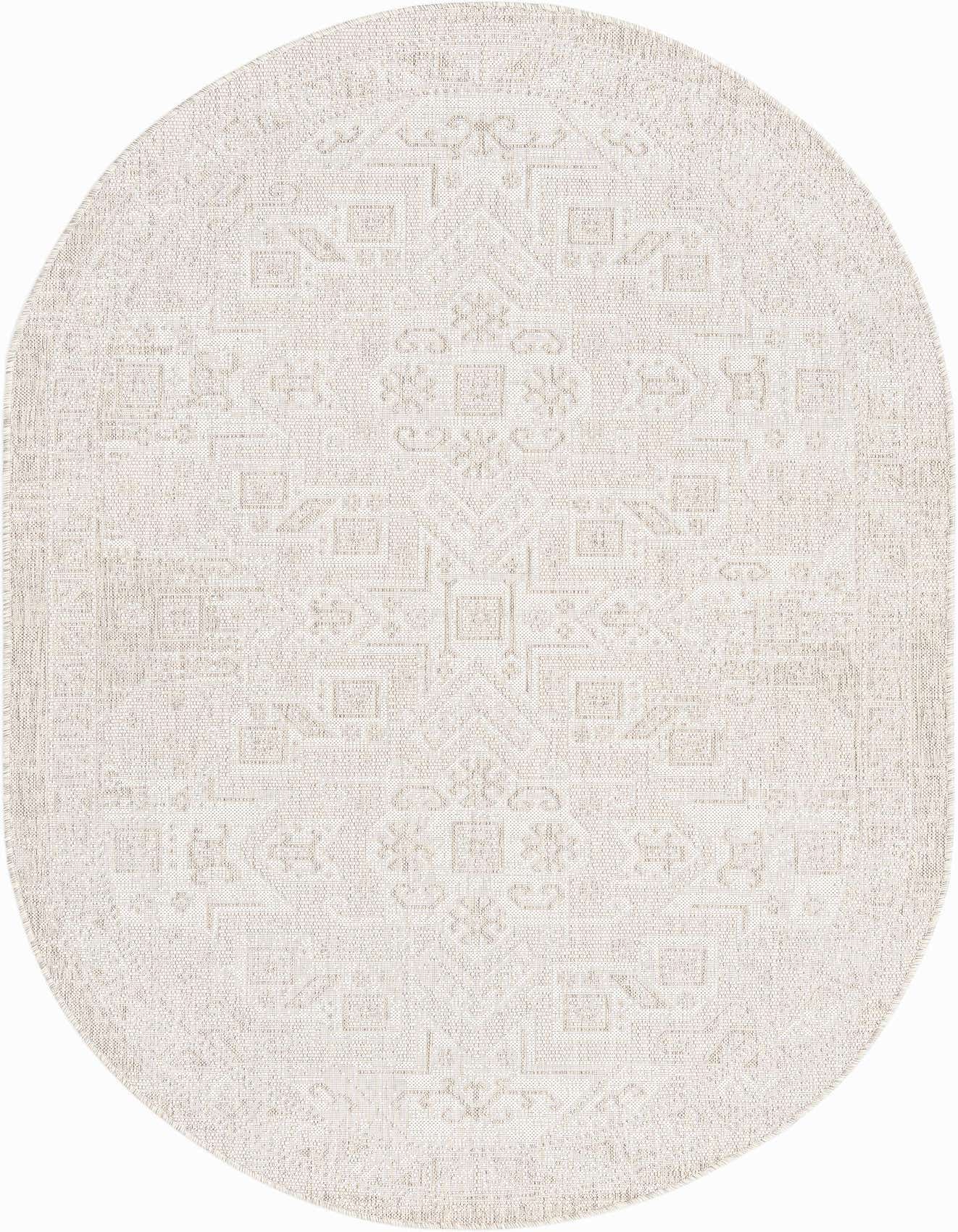 5' 3 x 8' Easy-Clean Aztec Indoor / Outdoor Oval Rug
