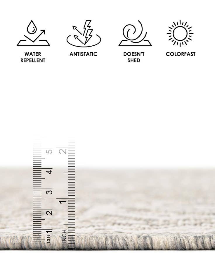 Detail image of 3' x 5' 3 Easy-Clean Aztec Indoor / Outdoor Oval Rug
