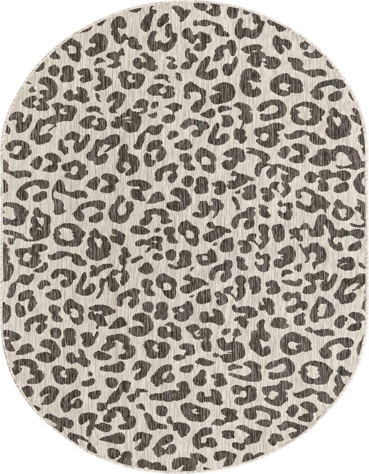 Detail image of 5' 3 x 8' Easy-Clean Safari Indoor / Outdoor Oval Rug