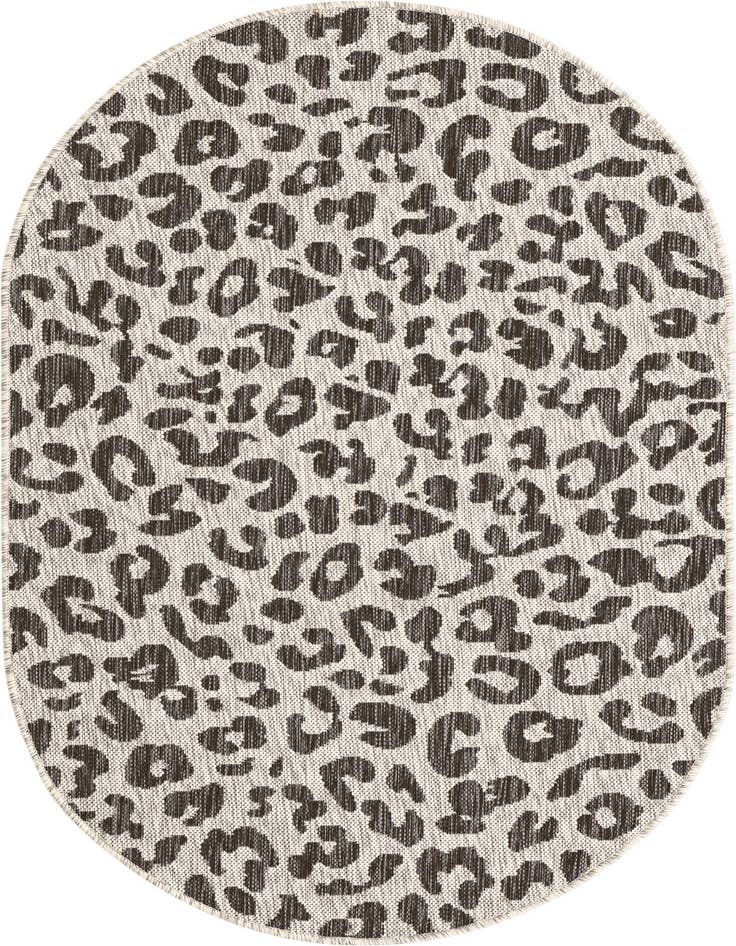 Detail image of 3' x 5' 3 Easy-Clean Safari Indoor / Outdoor Oval Rug