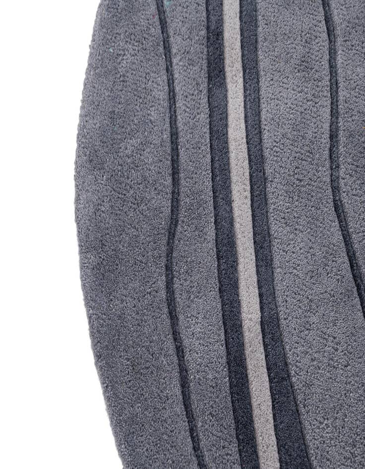 Detail image of 1' 10 x 3' 8 Playtime Kids Wool Oval Rug