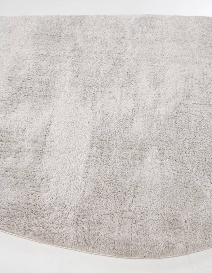 Detail image of 5' 2 x 7' 8 Solid Shag Oval Rug