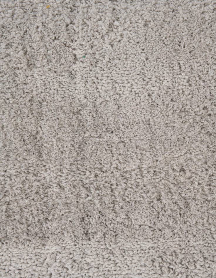 Detail image of 5' 2 x 7' 8 Solid Shag Oval Rug