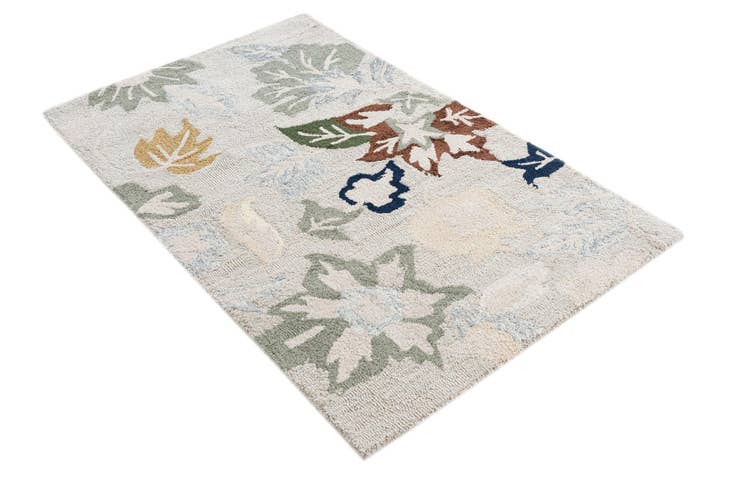 Detail image of 3' x 4' 10 Agra Rug