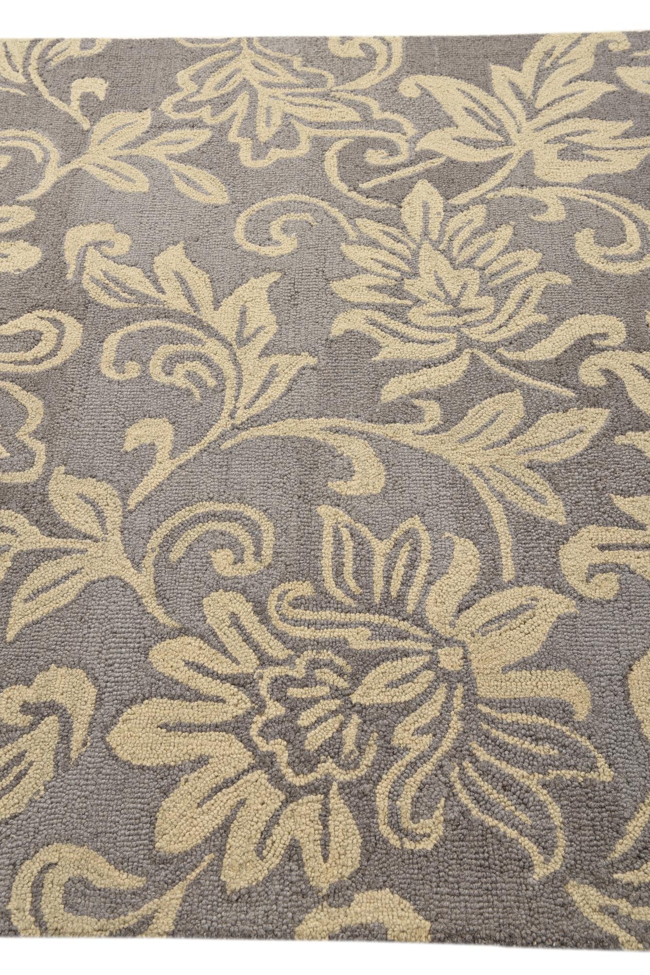 5' x 8' Agra Rug
